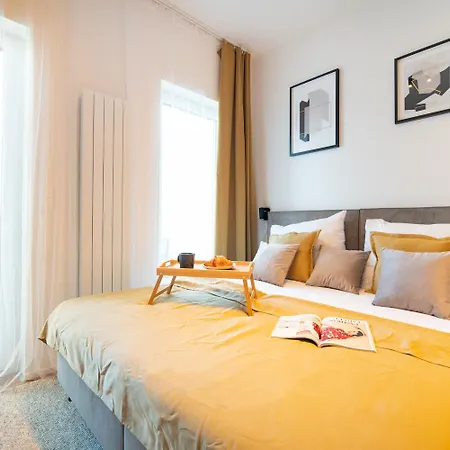 Apartino - Free Parking, View Balcony, Nespresso, Netflix Apartment *