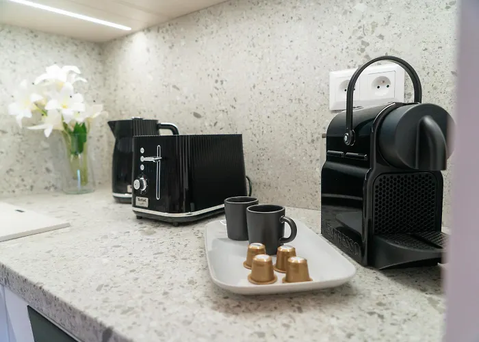 Διαμέρισμα Apartino - Free Parking, View Balcony, Nespresso, Netflix