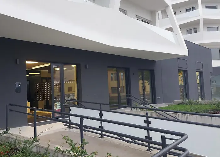 Apartino - Free Parking, View Balcony, Nespresso, Netflix *